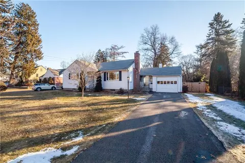 12 Meggat Park, Wethersfield, CT 06109 photo 1