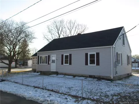 3 Myrtle St, Plainfield, CT 06374 photo 1