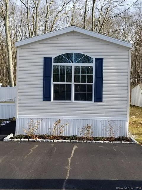 17 Pacemaker Ave, Norwich, CT 06360 photo 1
