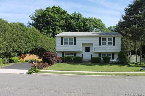 10 Oxbow Dr, Windham, CT 06226 photo 1