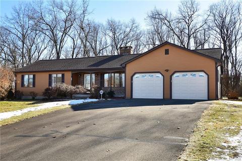13 Tinker Dr, Windsor Locks, CT 06096 photo 1