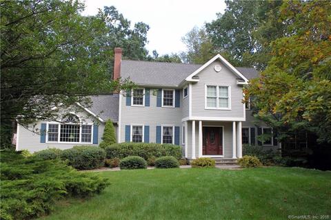 17 Rose Ln, Newtown, CT 06482 photo 1