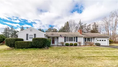 5 Mary Mac Loop, Clinton, CT 06413 photo 1