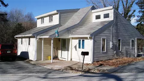 18 Drawbridge Rd, Preston, CT 06365 photo 1
