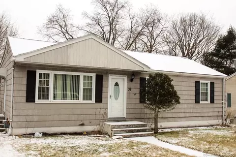 39 Mueller Dr, Hamden, CT 06514 photo 1