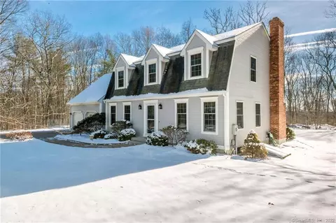 24 Forest View Ln, Hebron, CT 06248 photo 1