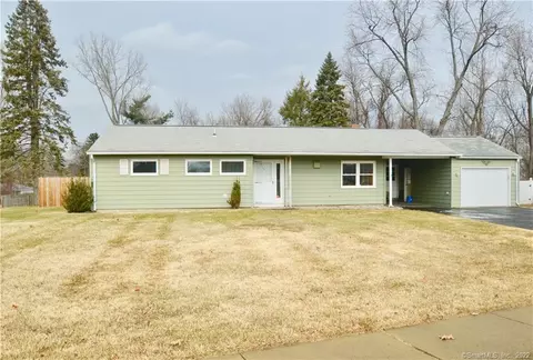 6 Harrison St, Windsor Locks, CT 06096 photo 1