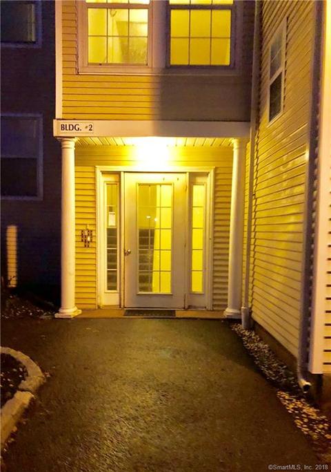 2390 State St #2P, Hamden, CT 06517 photo 1