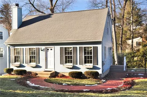 48 Forest Ln, Canton, CT 06019 photo 1