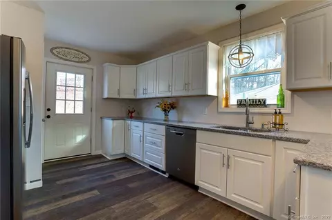 78 Cooper Ave, Wallingford, CT 06492 photo 1