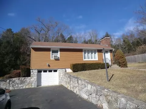 13 Sunnyview Ter, Newtown, CT 06482 photo 1