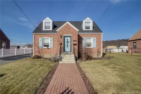 121 Morse St, Hamden, CT 06517 photo 1
