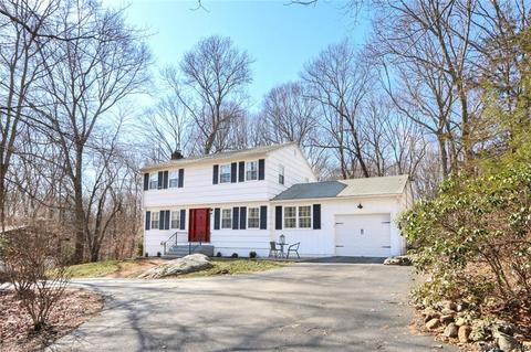 12 Pheasant Run Dr, Ledyard, CT 06335 photo 1
