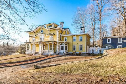 40 Main St, Plainfield, CT 06374 photo 1