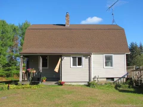 8 S Bigelow Rd, Hampton, CT 06247 photo 1