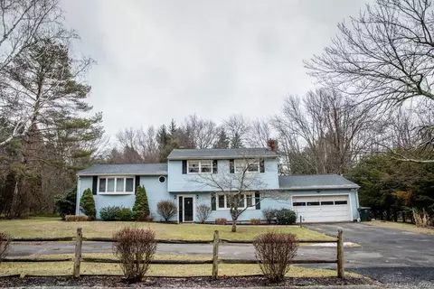 6 Laurel Ln, Prospect, CT 06712 photo 1