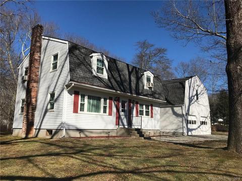 62 Arrowhead Dr, Griswold, CT 06351 photo 1