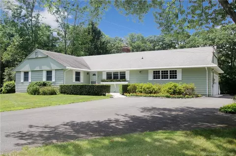 14 Vining Rd, Sandy Hook, CT 06482 photo 1