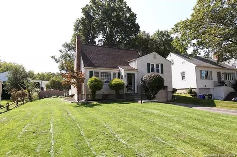 122 Dix Rd, Wethersfield, CT 06109 photo 1