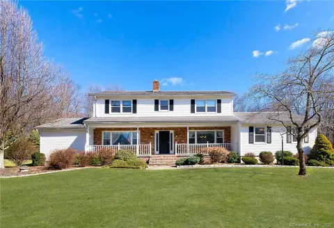 7 High Ridge Rd, Brookfield, CT 06804 photo 1