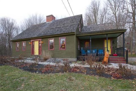 18 Modock Rd, Pomfret Center, CT 06259 photo 1