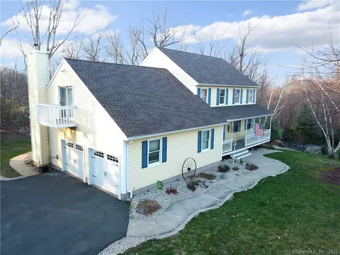 31 Joseph Pl, Wolcott, CT 06716 photo 1