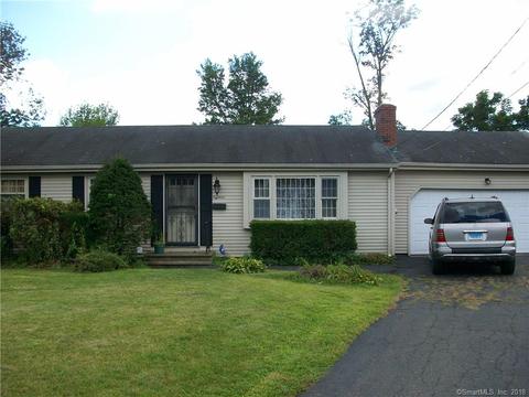 18 Rhodes Cir, Wethersfield, CT 06109 photo 1