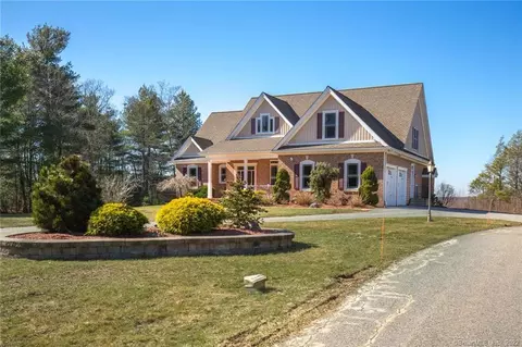 79 Pine Knolls Dr, Killingly, CT 06241 photo 1