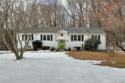 135 Sturbridge Ln, Monroe, CT 06468 photo 1