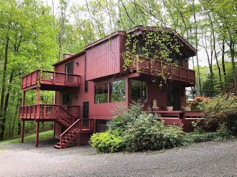 92 Arch Bridge Rd, Bethlehem, CT 06751 photo 1
