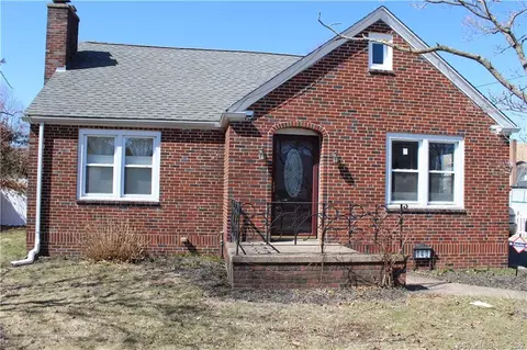 143 S Cherry St, Wallingford, CT 06492 photo 1