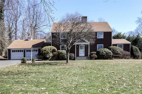 162 E Rocks Rd, Norwalk, CT 06851 photo 1