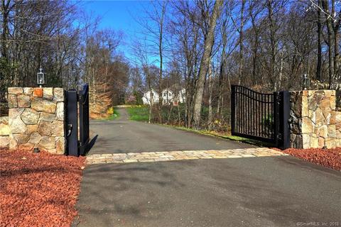 983 Patricia Ct, Orange, CT 06477 photo 1
