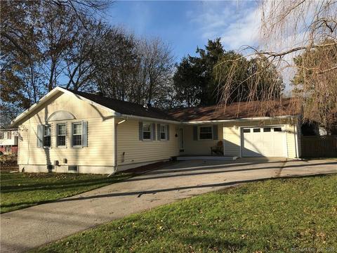 1 Whalehead Dr, Gales Ferry, CT 06335 photo 1