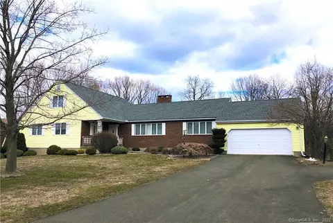 32 Stockingmill Rd, Wethersfield, CT 06109 photo 1