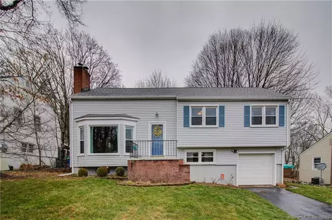 23 Allene Dr, Hamden, CT 06517 photo 1