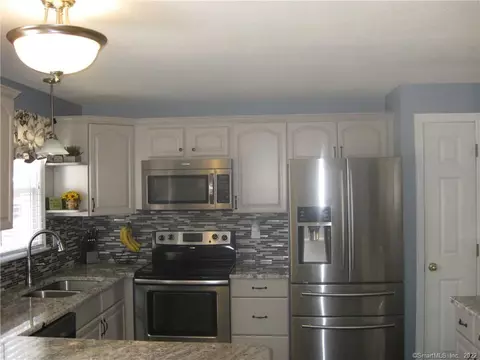 52 Steele Rd, Bristol, CT 06010 photo 1