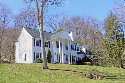 1 Sweetbriar Ln, Newtown, CT 06482 photo 1