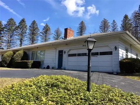 95 Meyer Rd, Torrington, CT 06790 photo 1