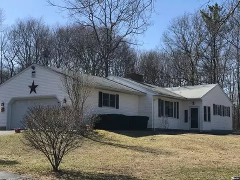 11 Saw Mill Hill Rd, Killingly, CT 06239 photo 1