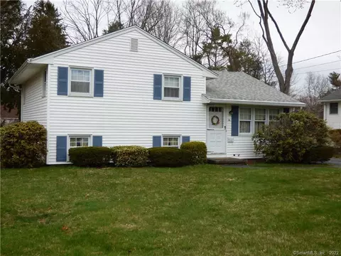 24 Carr St, Wallingford, CT 06492 photo 1