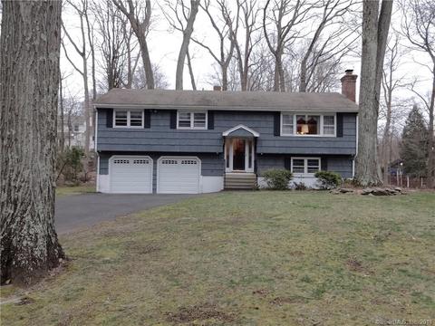 100 Stemway Rd, Trumbull, CT 06611 photo 1