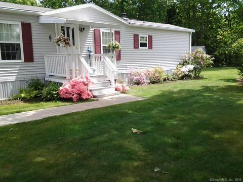 127 Apache St, Norwich, CT 06360 photo 1