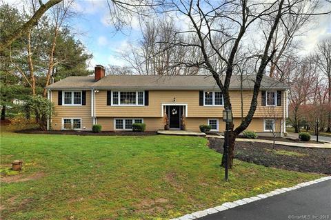 52 Williamsburg Dr, Orange, CT 06477 photo 1