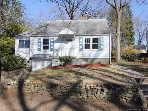 47 Highview St, Waterbury, CT 06708 photo 1