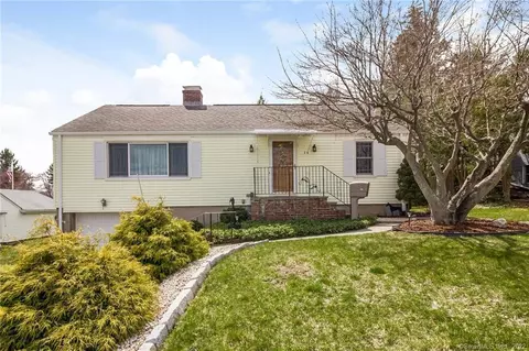 34 Hartwell Rd, Wethersfield, CT 06109 photo 1