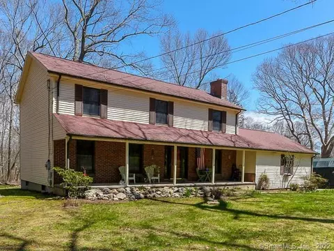 21 Barton Ln, Ledyard, CT 06339 photo 1