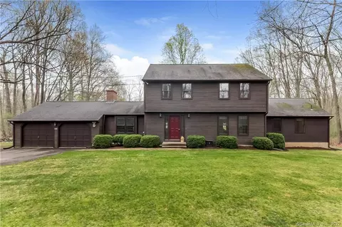 146 E Gate Rd, Guilford, CT 06437 photo 1
