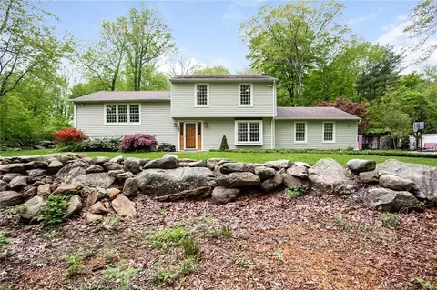 131 Squires Rd, Madison, CT 06443 photo 1