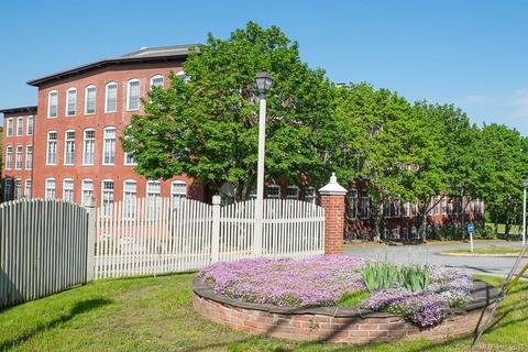 45 Main St #404, Plainfield, CT 06374 photo 1
